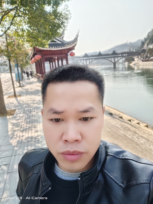 啊锦的第一张照片--广东父母相亲团
