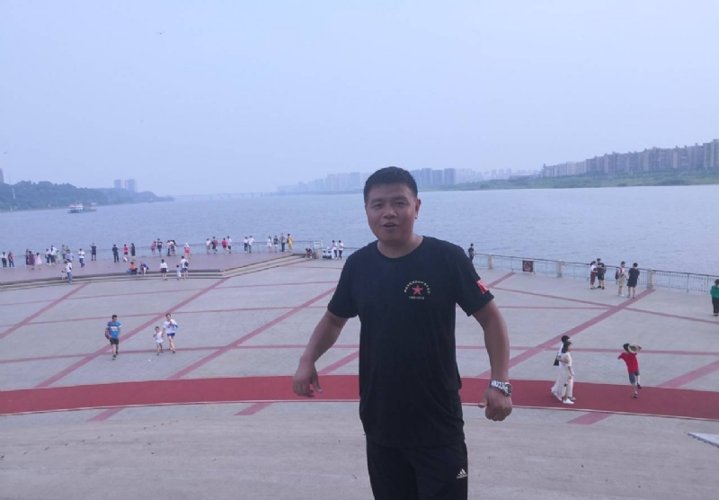 曾经心疼的我的第一张照片--广东父母相亲团